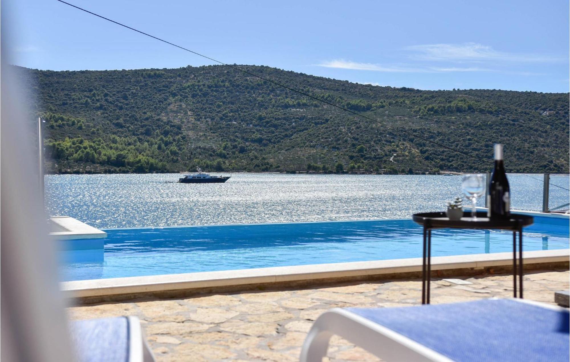 Nice Home In Poljica With House Sea View Marina Εξωτερικό φωτογραφία